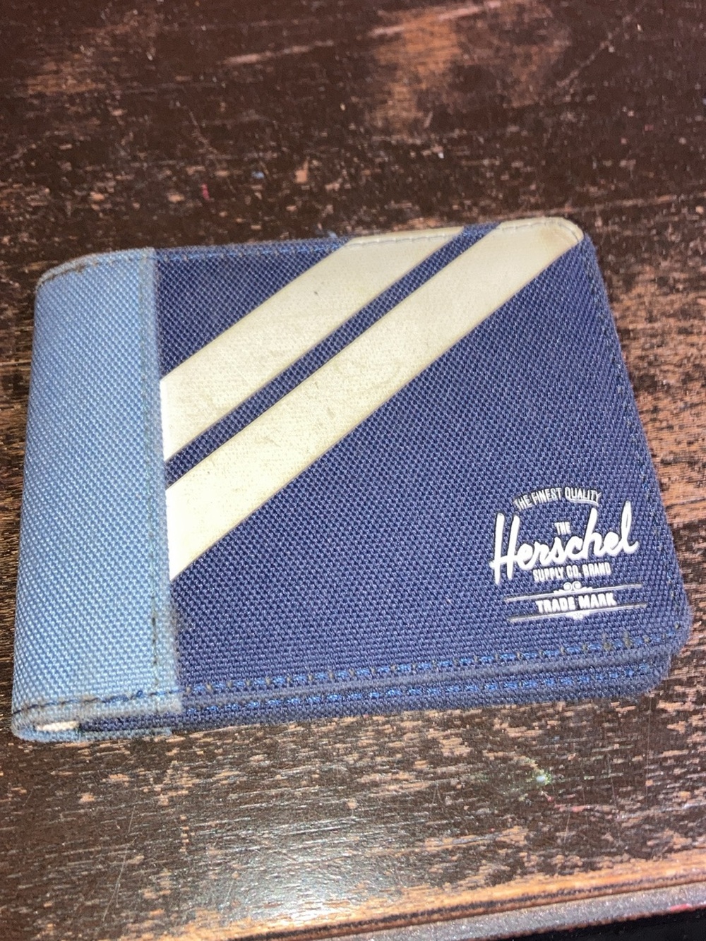 4 miscellaneous wallets - Picture 9 of 9